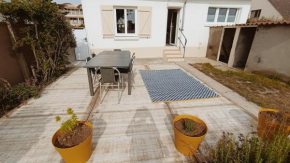 Agréable maison avec jardin à 100m de la plage
